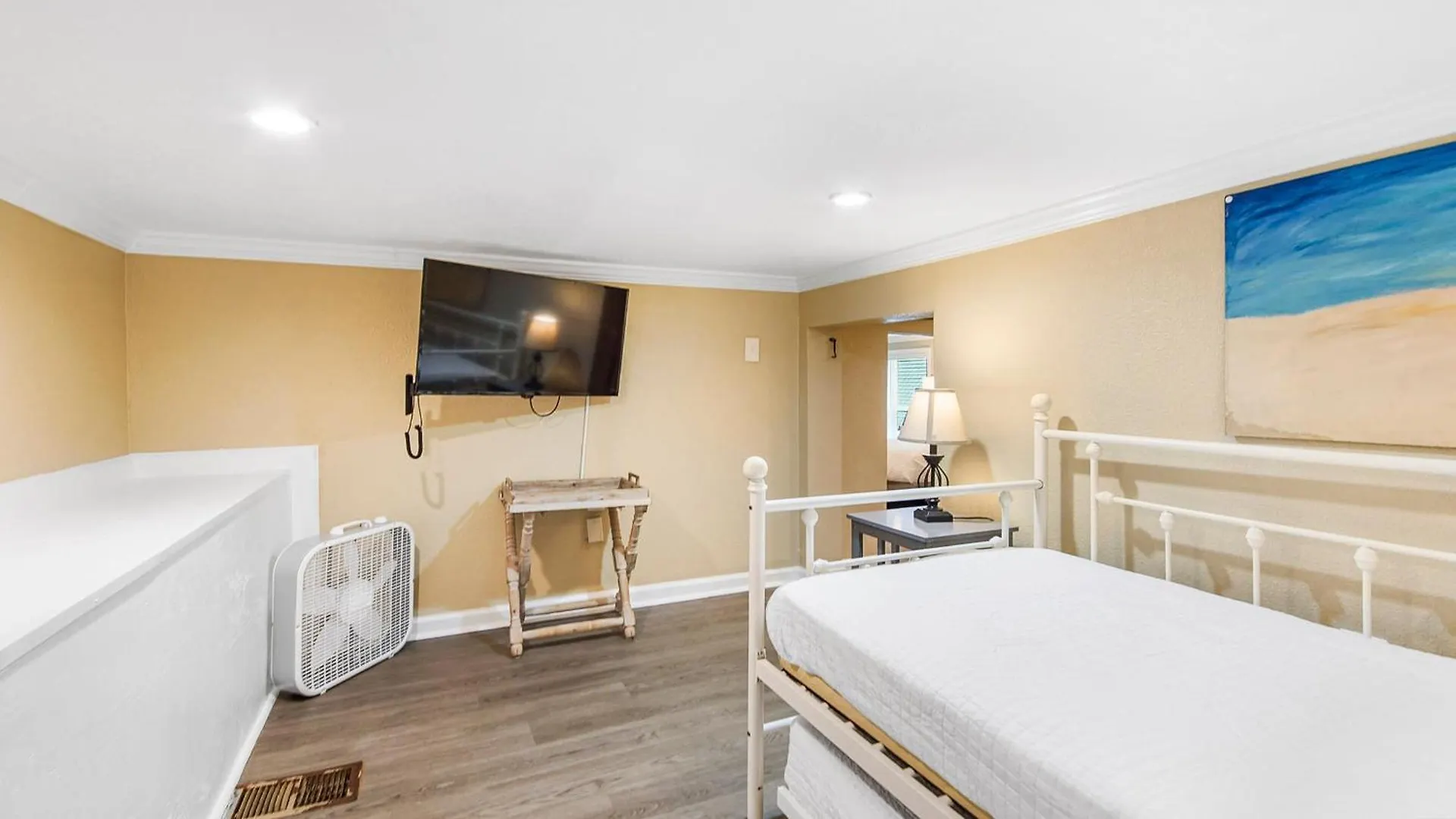 Beachlife Unit Ab Getaway Sleeps 22 Panama City Beach 0*,