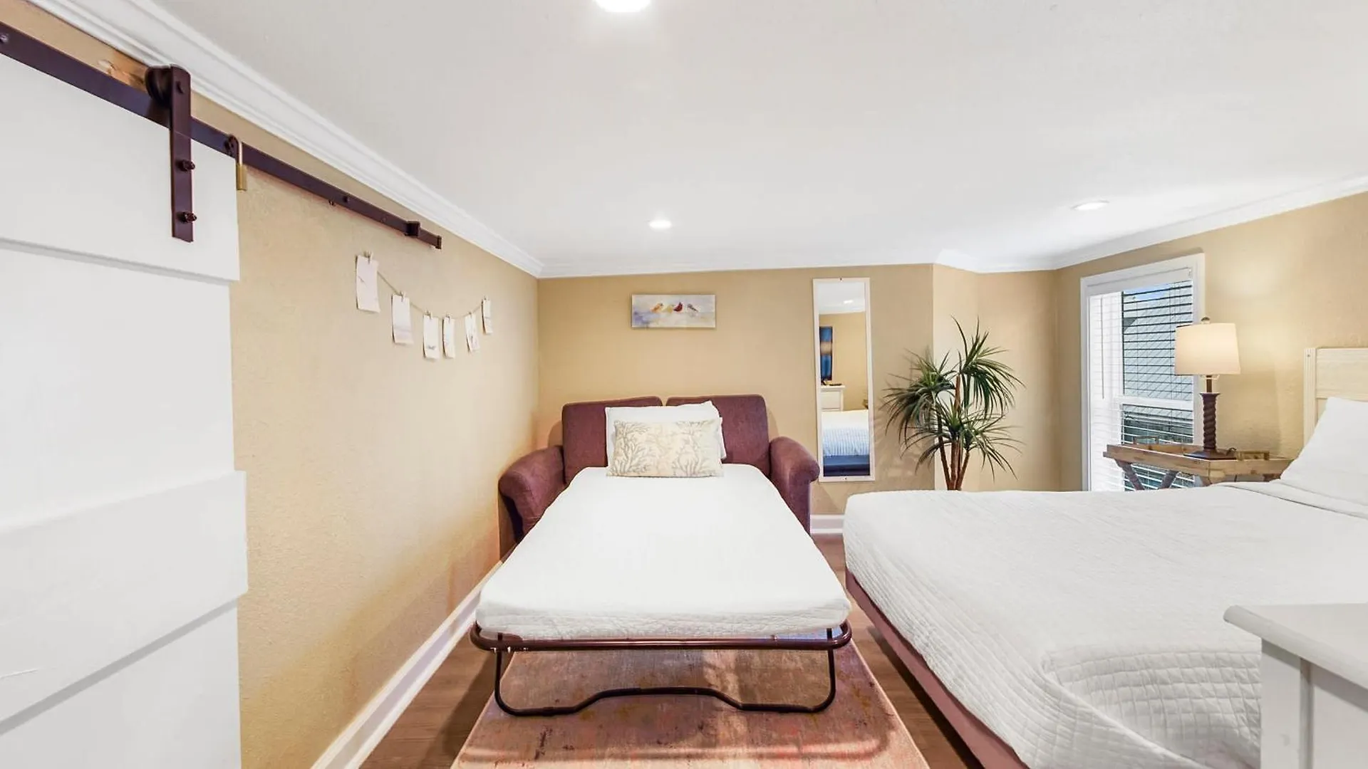Beachlife Unit Ab Getaway Sleeps 22 Panama City Beach