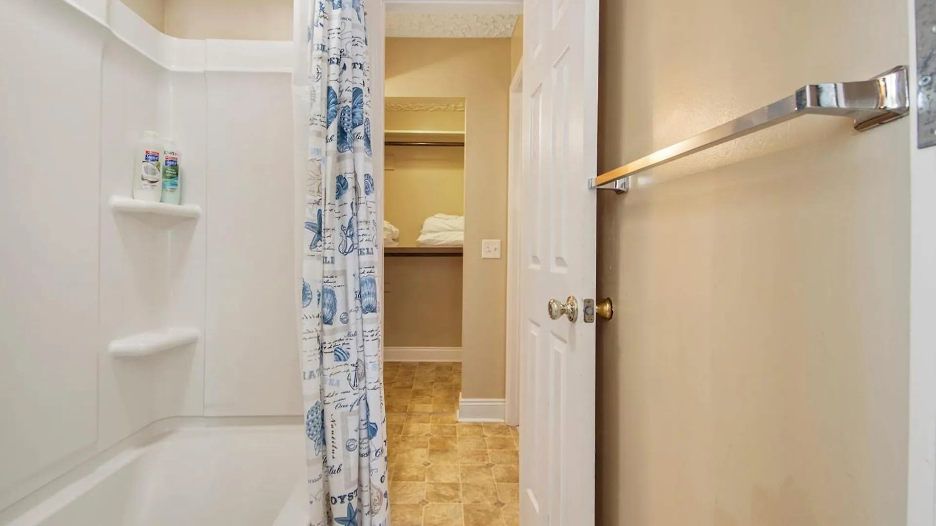Beachlife Unit Ab Getaway Sleeps 22 Panama City Beach Semesterbostad